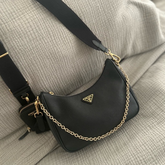 PRADA Re-Edition 2005 Saffiano leather bag - Picture 5 of 12